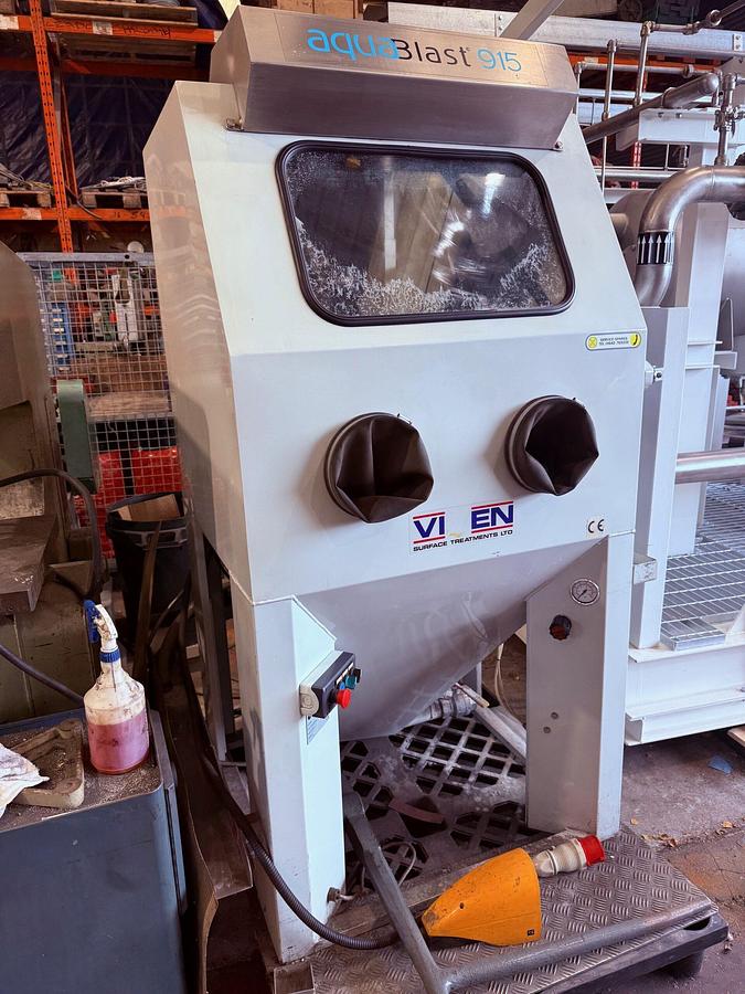 Used Vixen Aquablast 915 Wet Blasting Cabinet