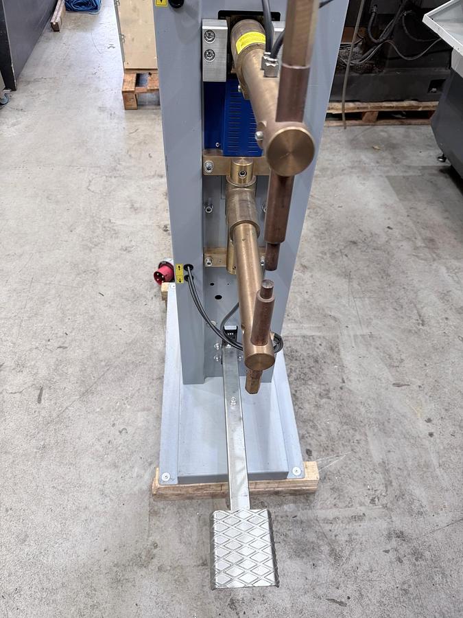 Used PEI PBP 126 PX1600 Spot Welder