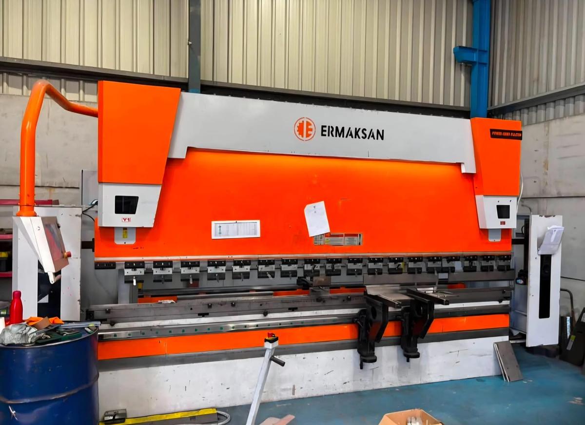 Used Ermaksan Power-Bend Falcon 400x175 CNC Downstroke Pressbrake