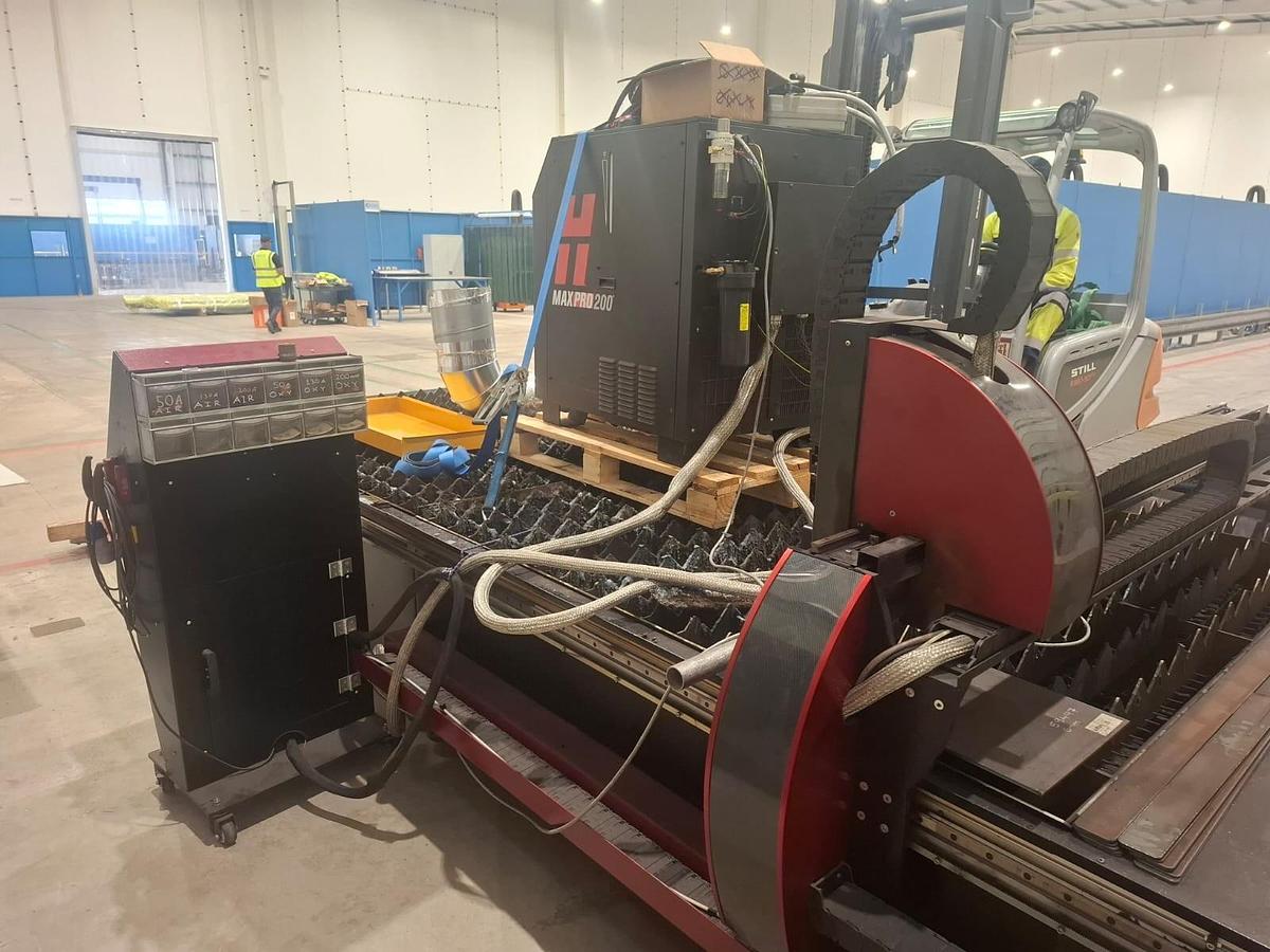 Used Kutavar 4 x 2m CNC Plasma Cutter