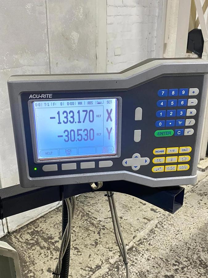 Used Europa 1000VS Turret Mill