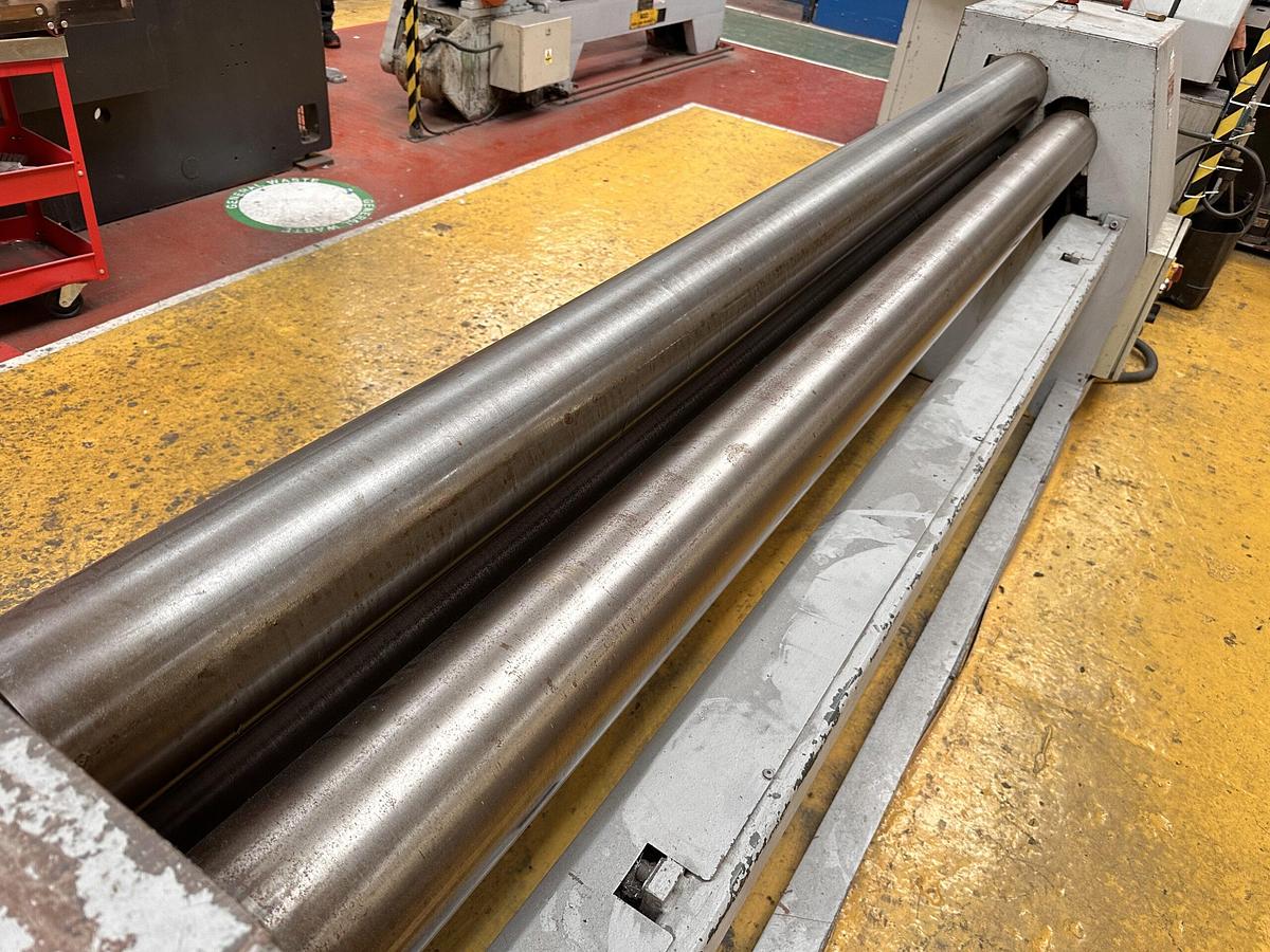 Used Morgan Rushworth PIPR 2600/3.5 Power Initial Pinch Bending Rolls