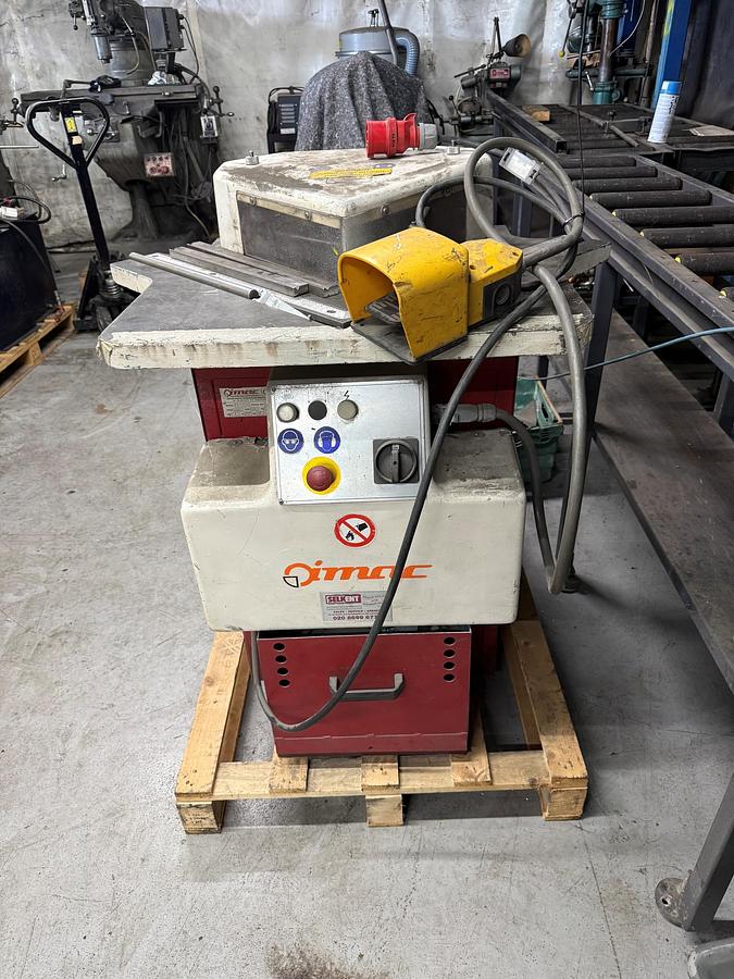 Used Imac FA200/6E Hydraulic Corner Notcher
