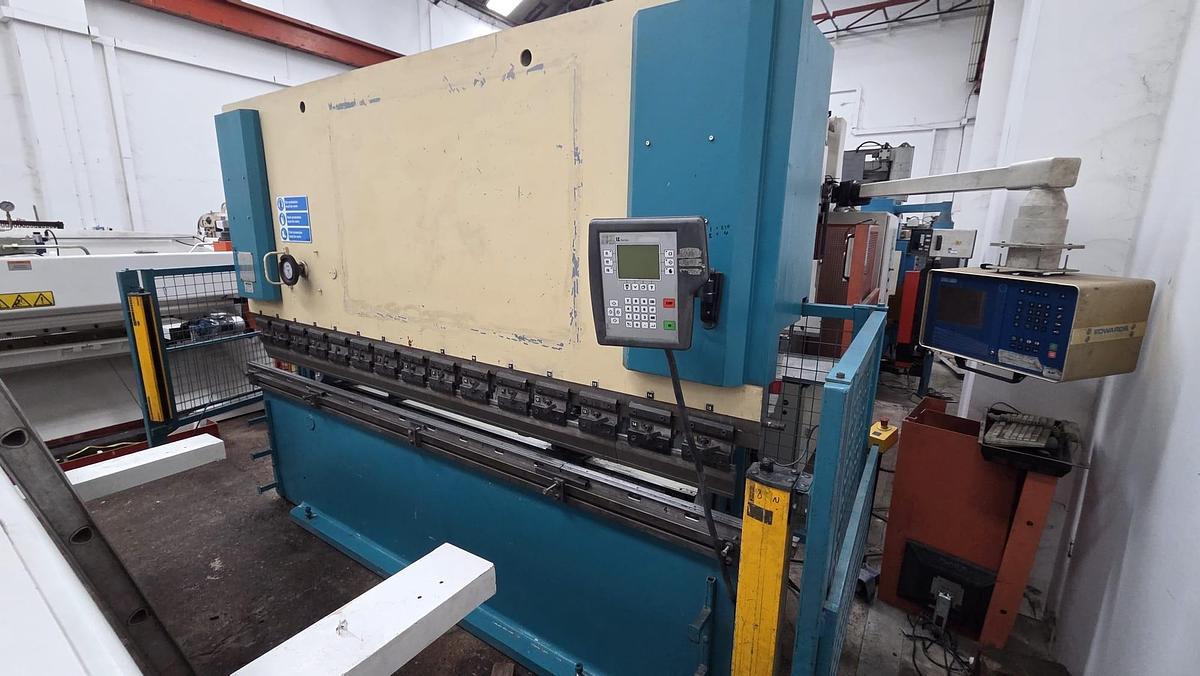 Used Adira QHD-10030 Hydraulic Downstroke Pressbrake