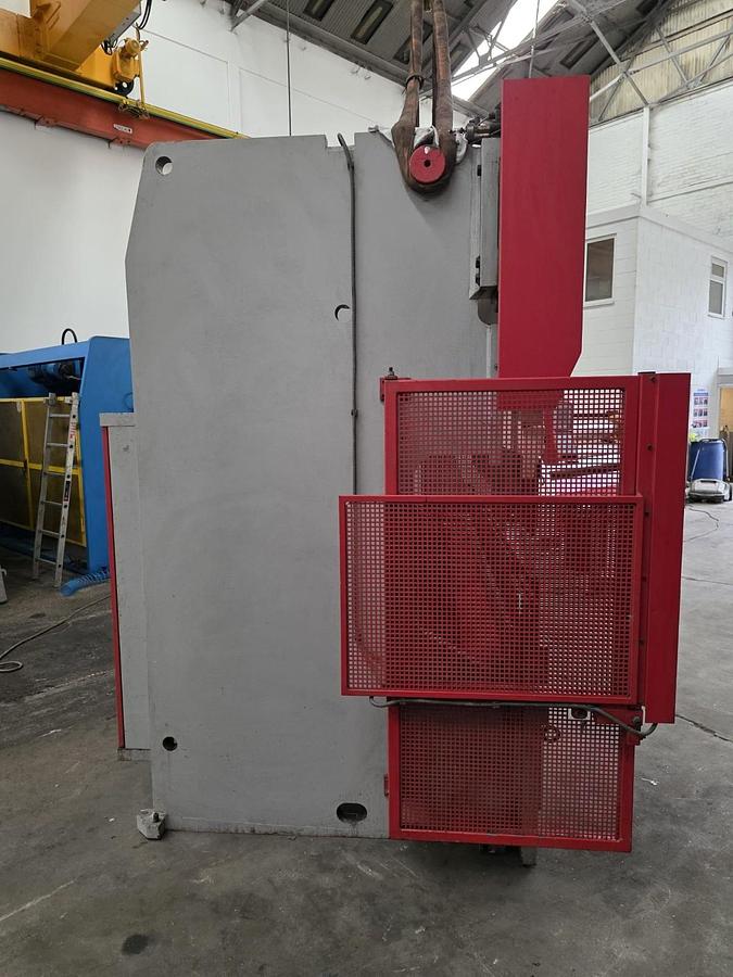 Used Edwards Pearson PR6 150/3100 CNC Downstroke Pressbrake