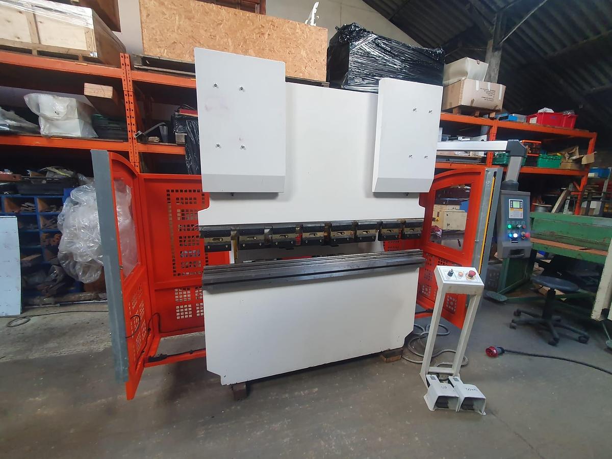 Used ACCURL Smart Press 1640 Hydraulic Downstroke Pressbrake