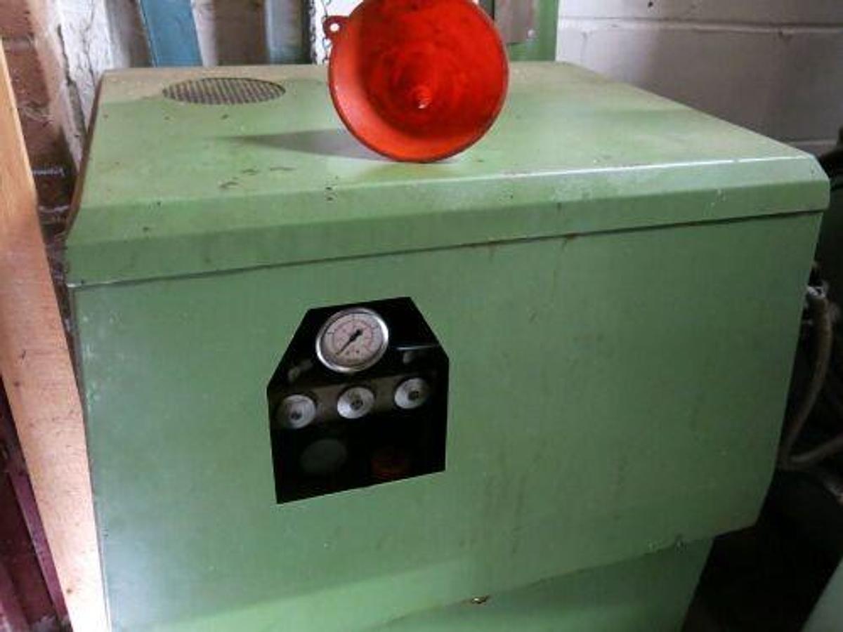 Used Jakobsen SJ1026 Hydraulic Surface Grinder