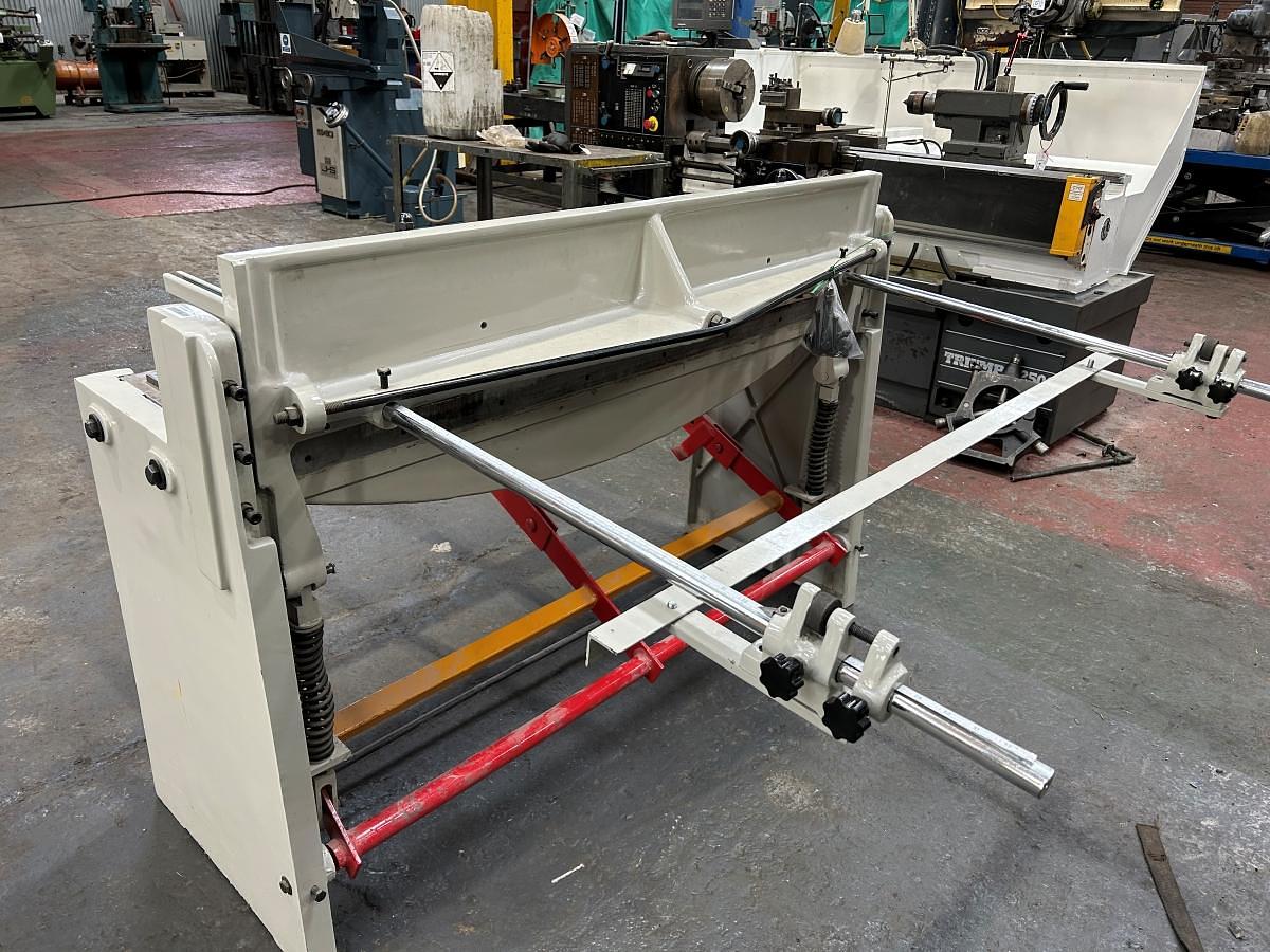 Used Morgan Rushworth ASTS 1320/1.6 Treadle Shear