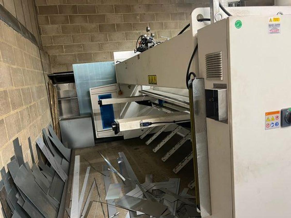 Used Accurl MS8-6×3200 Hydraulic Shear