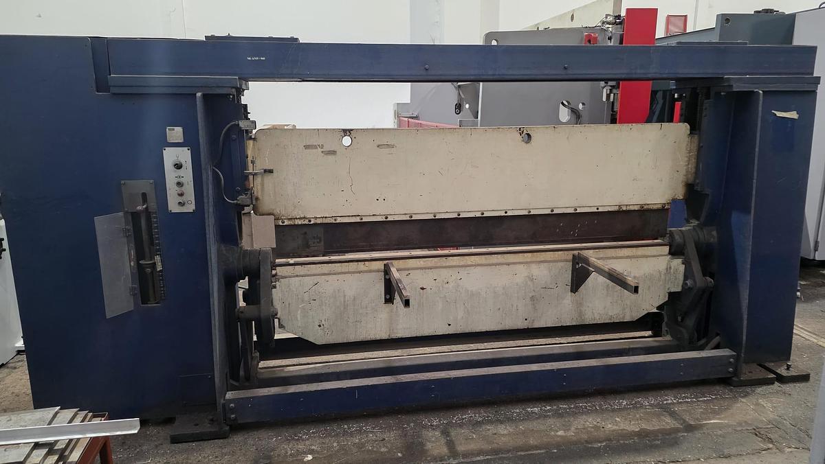 Used Keetona Hydroform HUF814 Power Folder