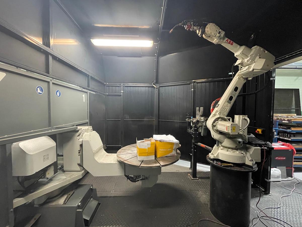 Used ABB Flexarc B Robot Welding Cell