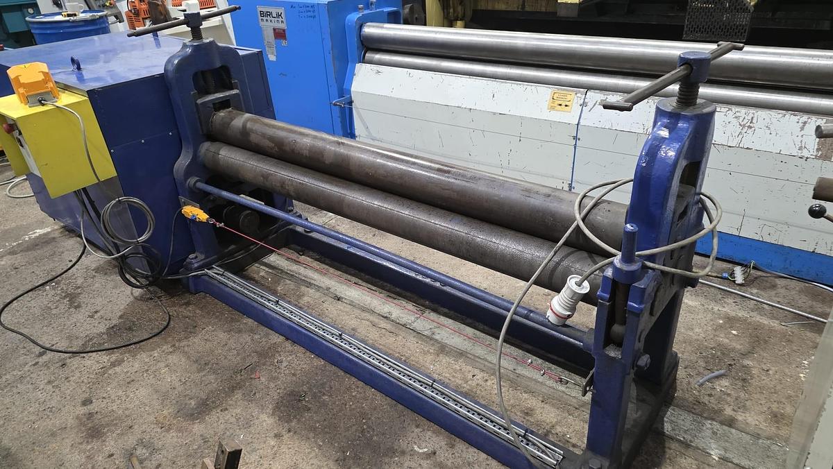 Used 72″Power Bending Rolls