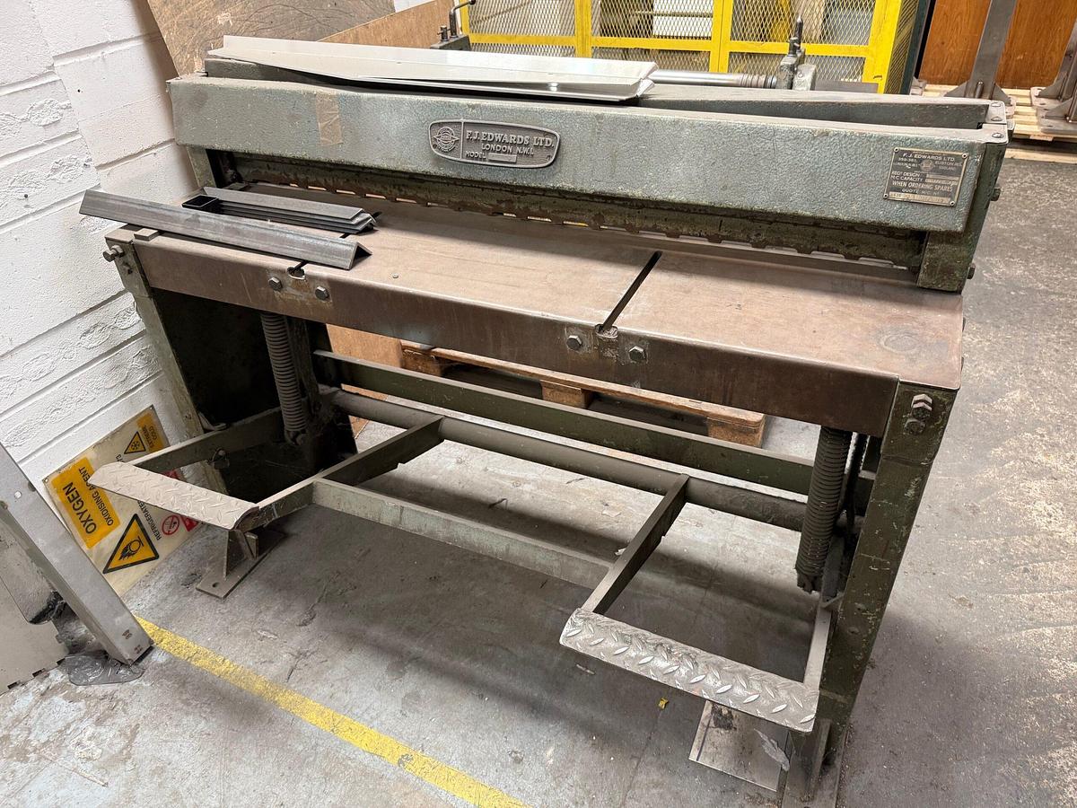 Used Edwards 416T/G Treadle Shear