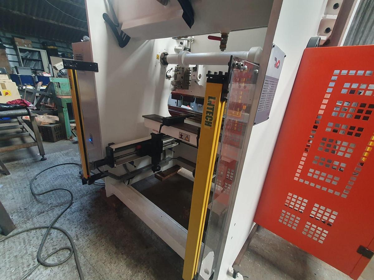 Used ACCURL Smart Press 1640 Hydraulic Downstroke Pressbrake