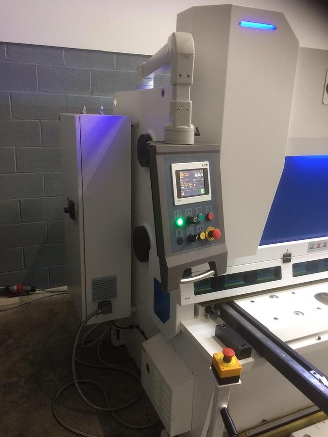 Used Accurl MS8 CNC Hydraulic Variable Rake Shears From 2.5m x 6mm