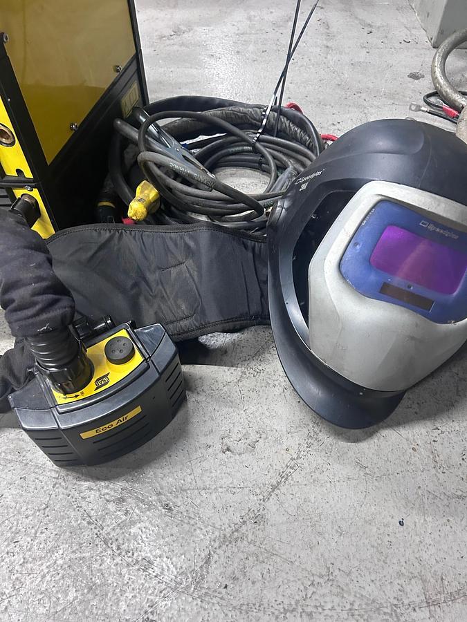 Used ESAB 2200i AC/DC Tig Welder