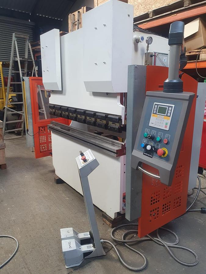 Used ACCURL Smart Press 1640 Hydraulic Downstroke Pressbrake