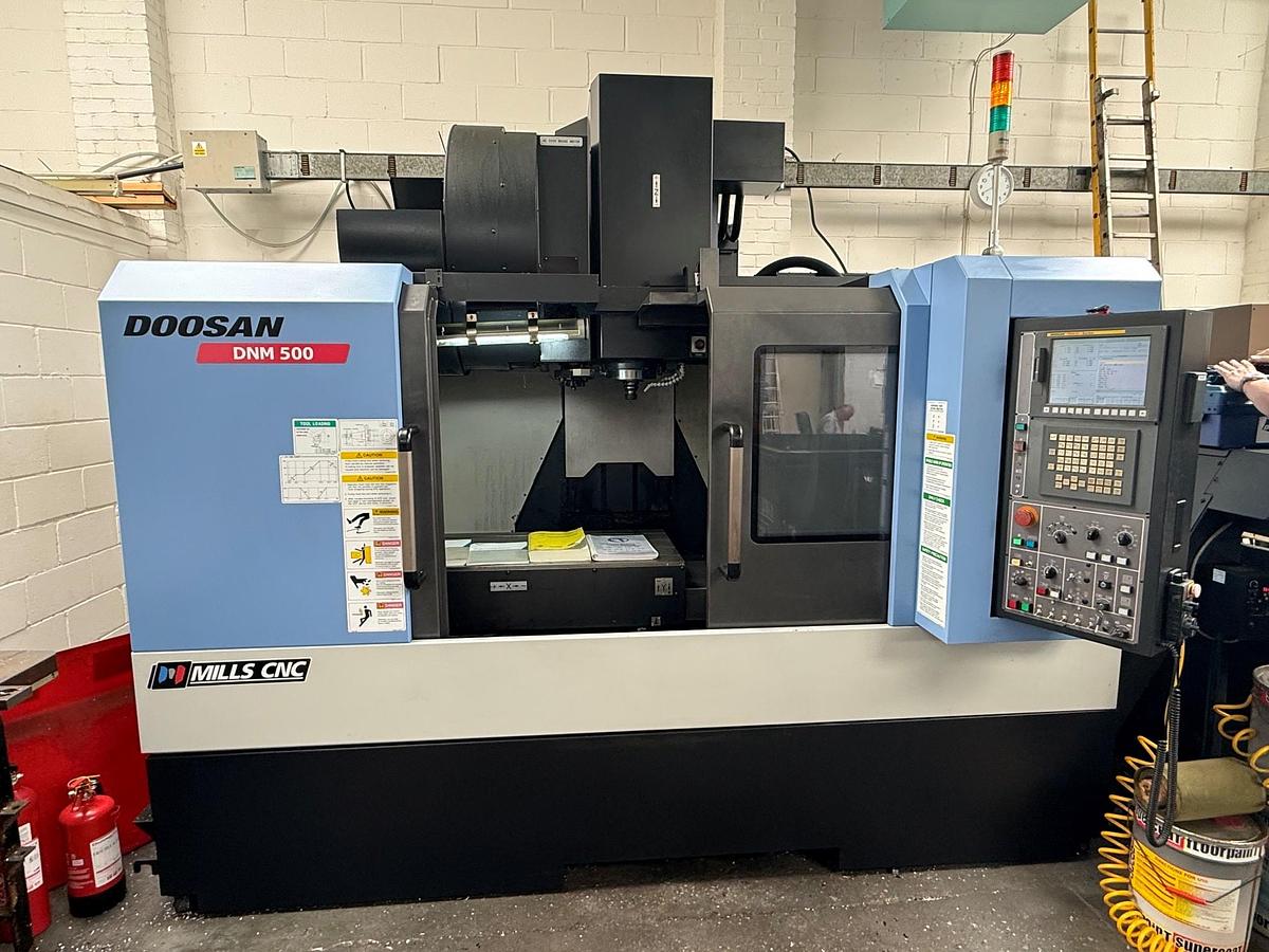 Used Doosan DNM 500 Vertical Machining Centre