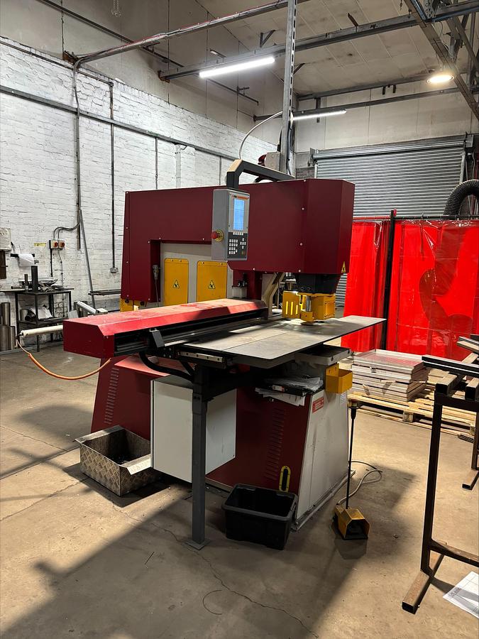 Used Morgan Rushworth HST125 NC Hydraulic Punch / Steelworker