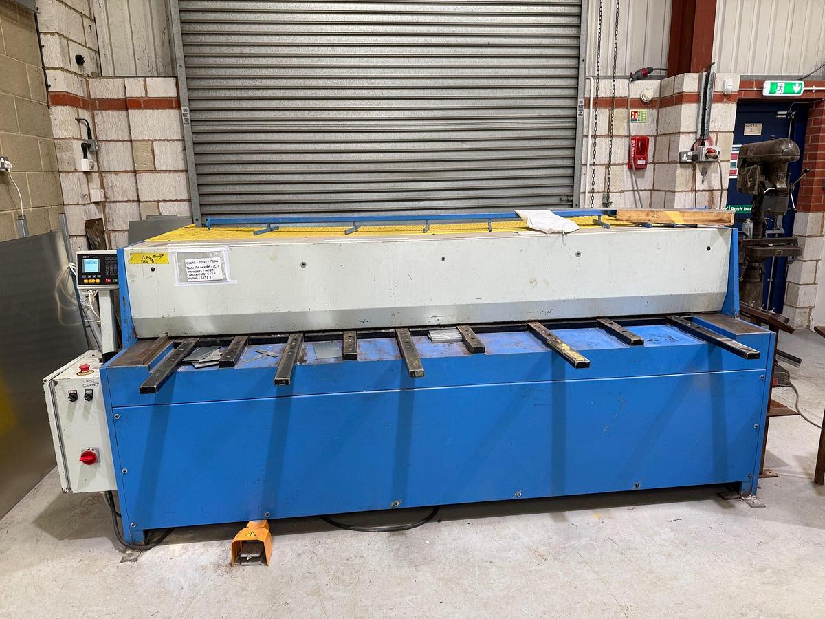 Used Mach Cut Q11-4X2550NC Mechanical Shear