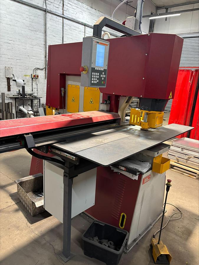 Used Morgan Rushworth HST125 NC Hydraulic Punch / Steelworker