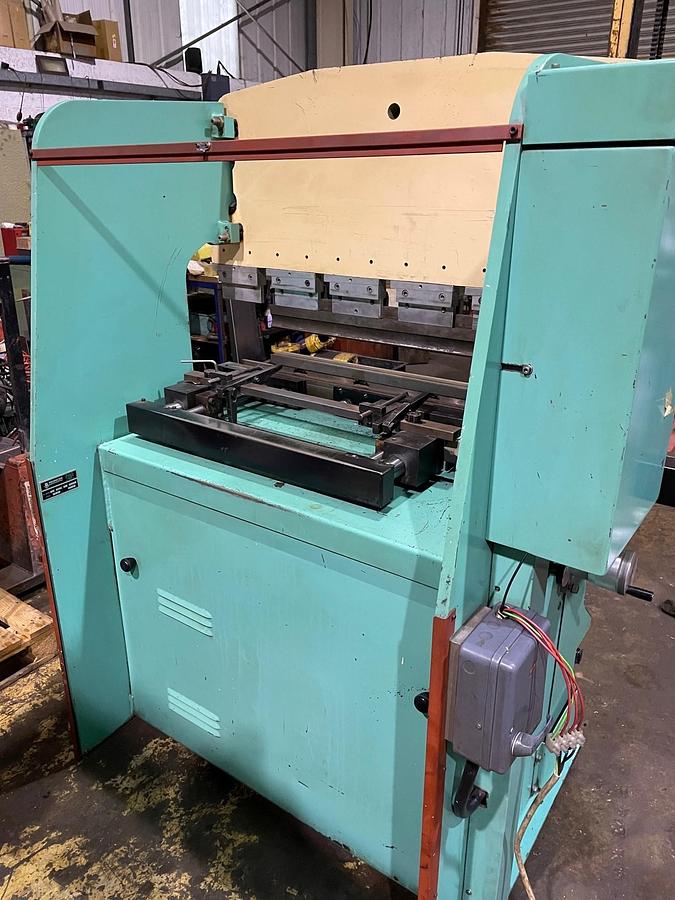 Used Promecam RG 2512 Hydraulic Pressbrake