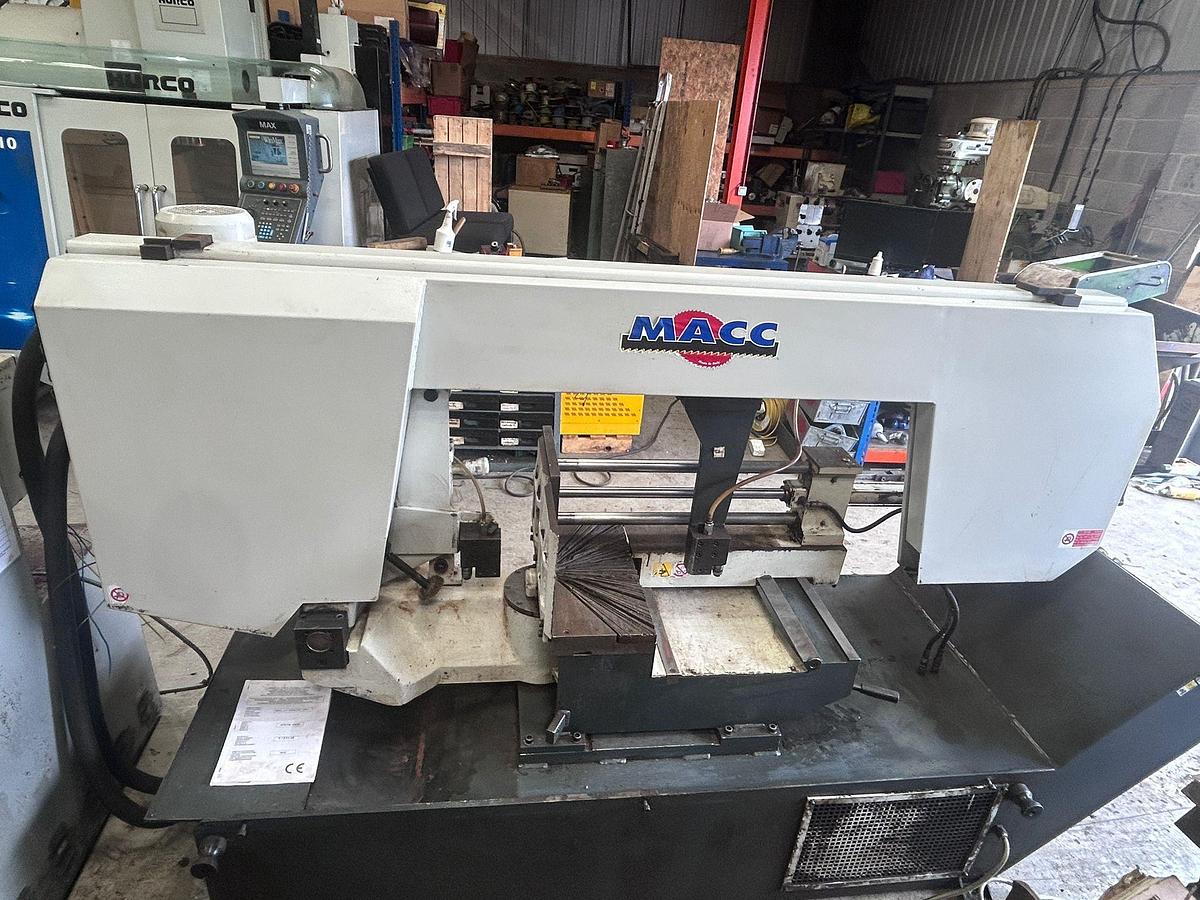 Used Macc 650 DI Semi-Auto Double Mitre Horizontal Bandsaw