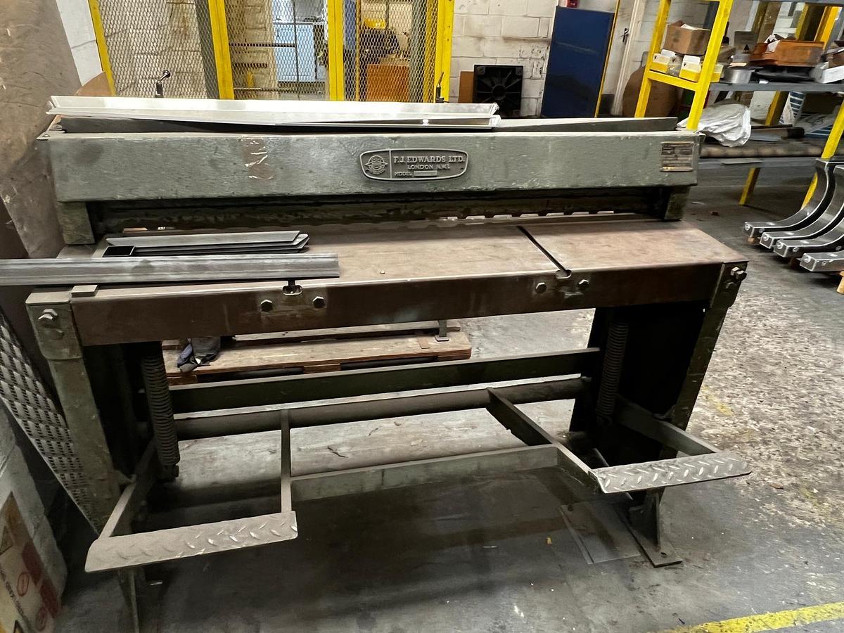 Used Edwards 416T/G Treadle Shear