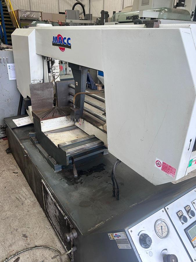 Used Macc 650 DI Semi-Auto Double Mitre Horizontal Bandsaw