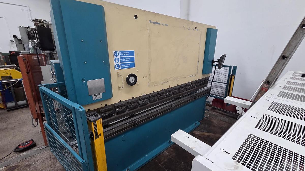 Used Adira QHD-10030 Hydraulic Downstroke Pressbrake