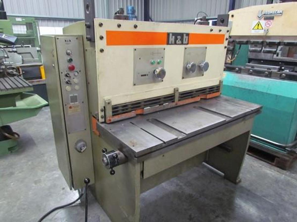 Used K & B 4-1250 Hydraulic Shear