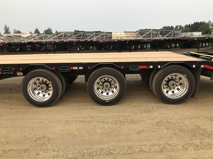 Used 2022 Lode King Tridem Step Deck with Ramps