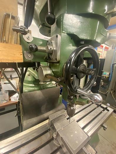 Used Microcut 837 Manual Turret Milling Machine