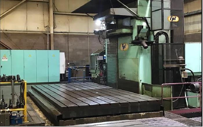 Usato FRESATRICE A MONTANTE MOBILE FPT M-ARX 10 CNC