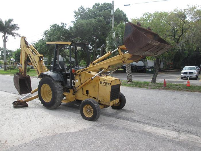 Used 1996 Ford 575D Tractor Loader Backhoe