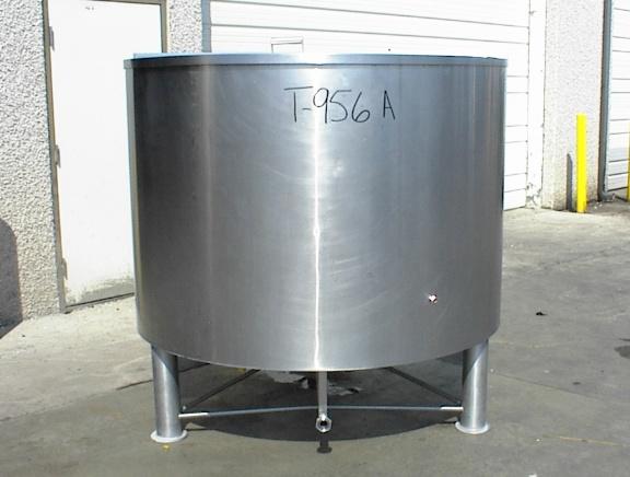 Usado 700 GALLON PROCESSOR TANK