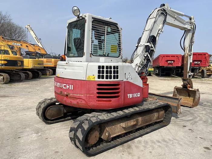 Usato 2011 TAKEUCHI TB180 FR