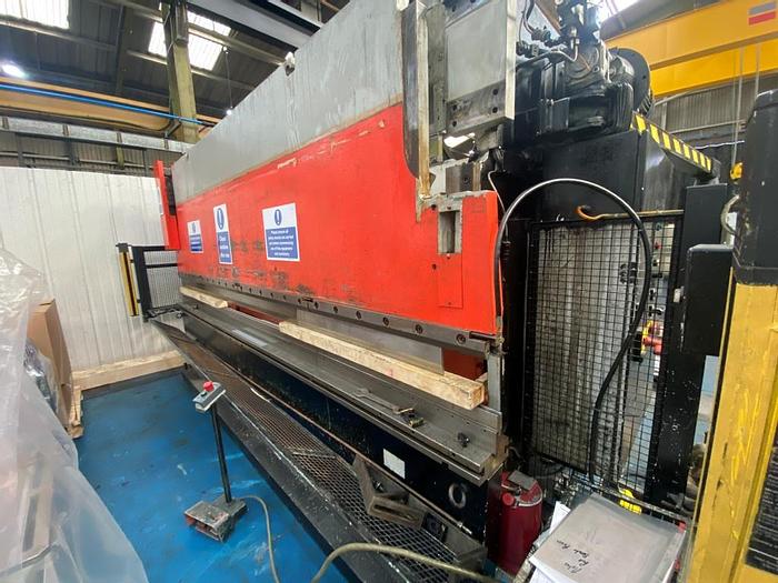 Used 1994 Edwards Pearson RT2 100 x 4100 Hydraulic Pressbrake
