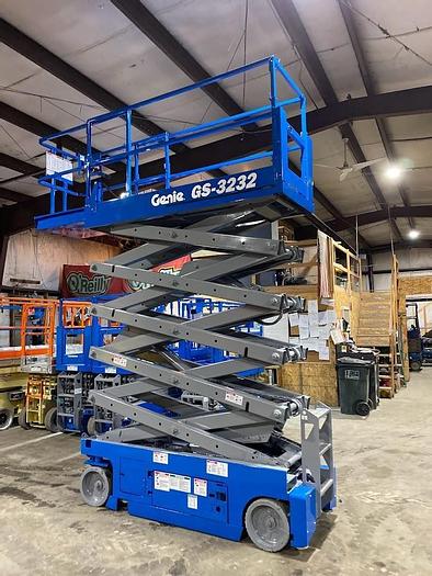 Used 2008 GENIE GS3232