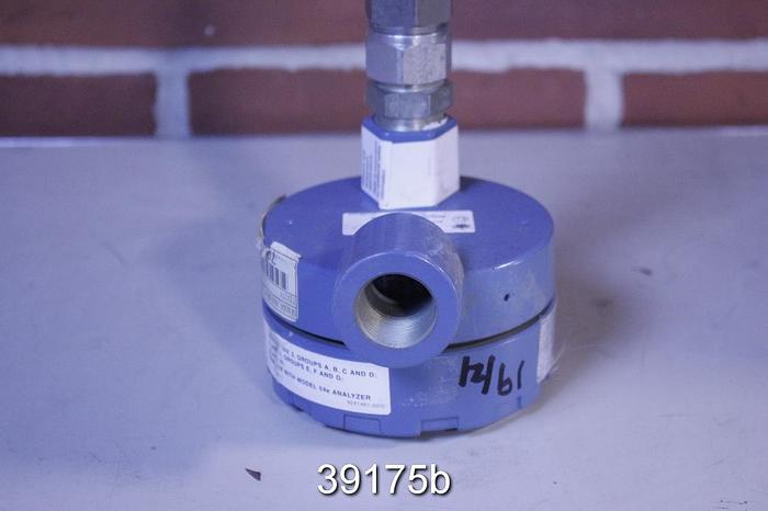 Unused Rosemount 142-03-13-54 Sensor Assembly with Connection Head #39175