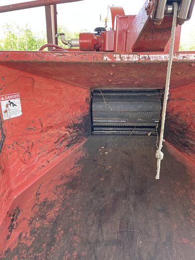 Used 2003 Morbark 2400 Hurricane chipper