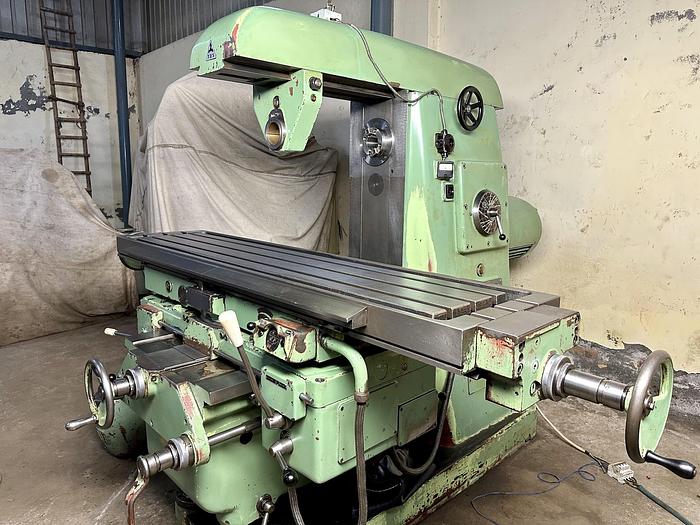 Used TOS FA5AU Heavy Duty Universal Milling Machine for Sale in New