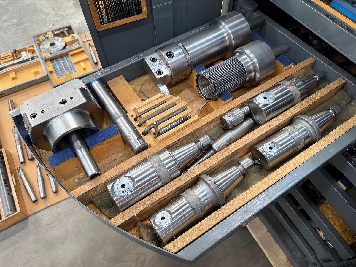 Used SIP Hydroptic 6A High-Precision Jig Boring Machine