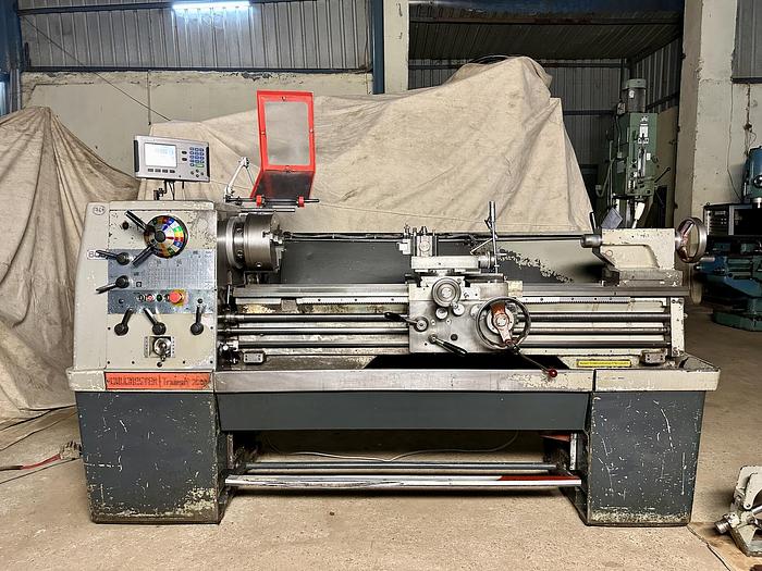 Used Colchester Triumph 2000 1270 mm Length Lathe Machine