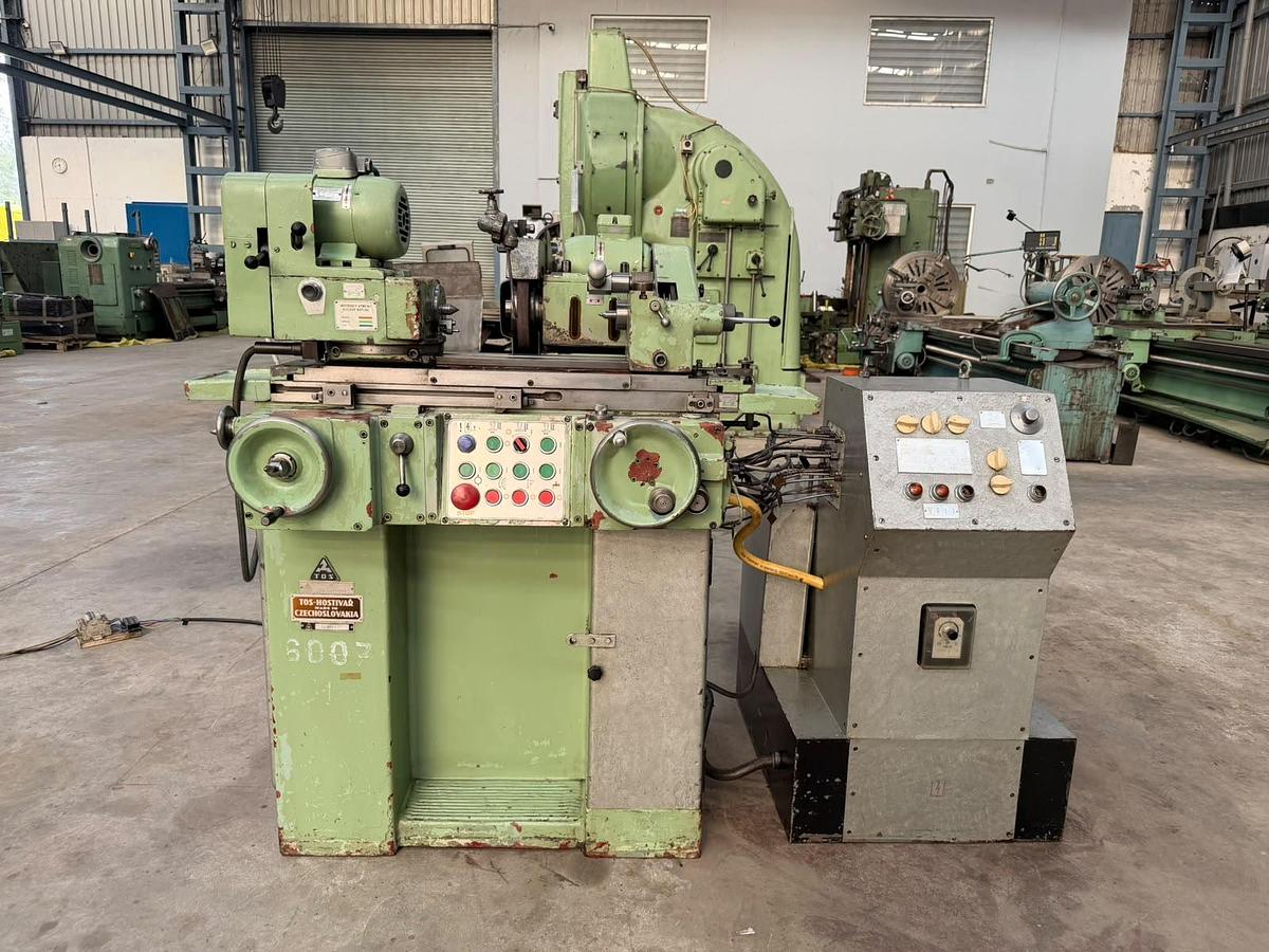 Used TOS Czech BUA-16 x 300 mm Precision Universal Cylindrical Grinder