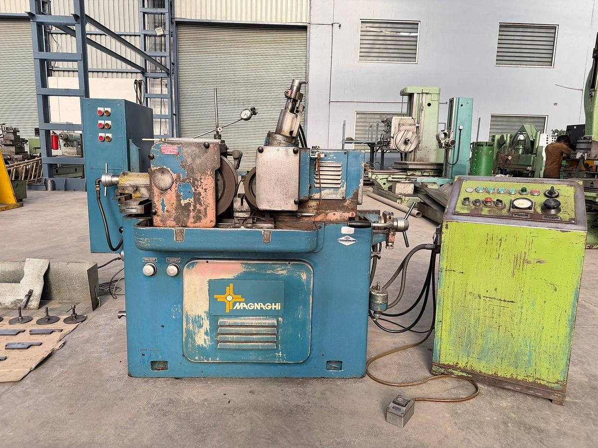 Used Magnaghi Italy Fully Automatic Centerless Grinder