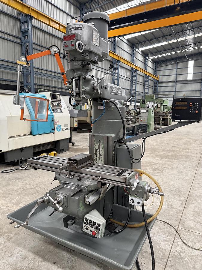 Used Bridgeport USA Series-I Vertical Turret Milling Machine