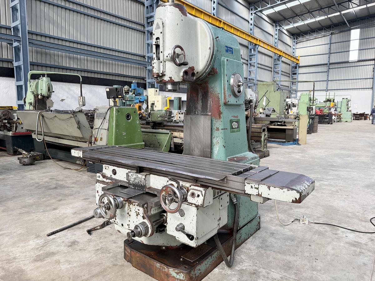 Used TOS Czech FA4AV Pure Vertical milling Machine