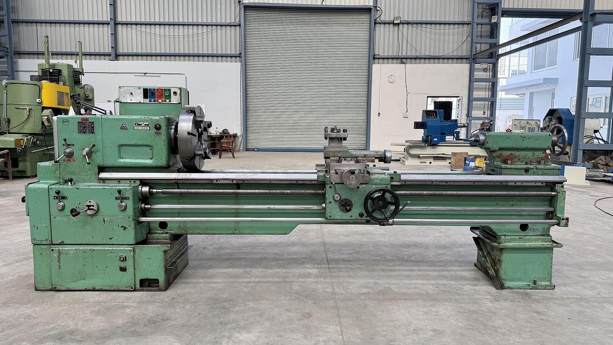 Used TOS Czech SN-55 x 2000 mm Lathe Machine