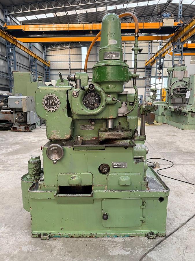 Used DEMM Italy SRI-180 Gear Shaper Machine with Tailstock